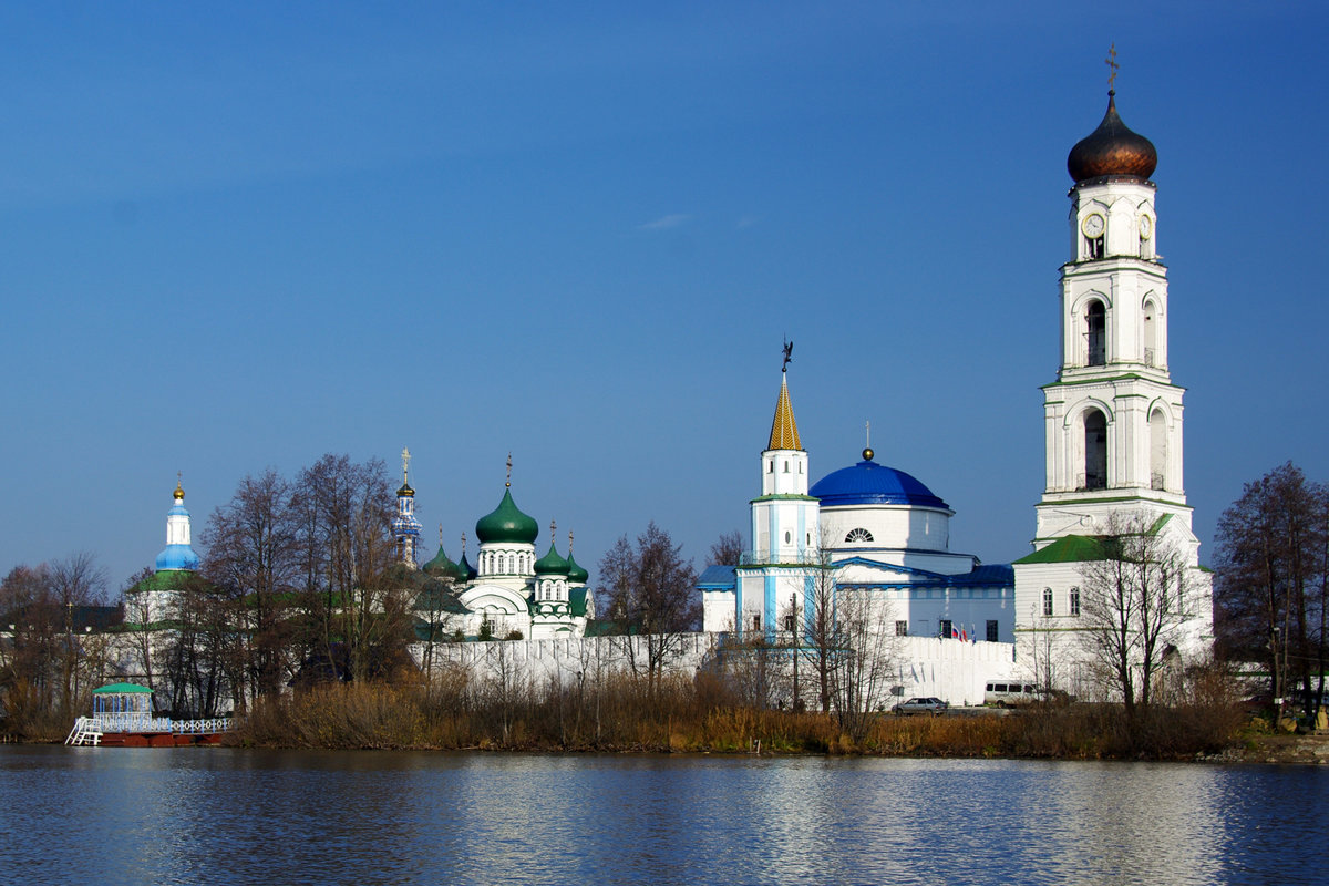 Экскурсия на остров-град Свияжск, в Раифский монастырь и Храм всех религий
